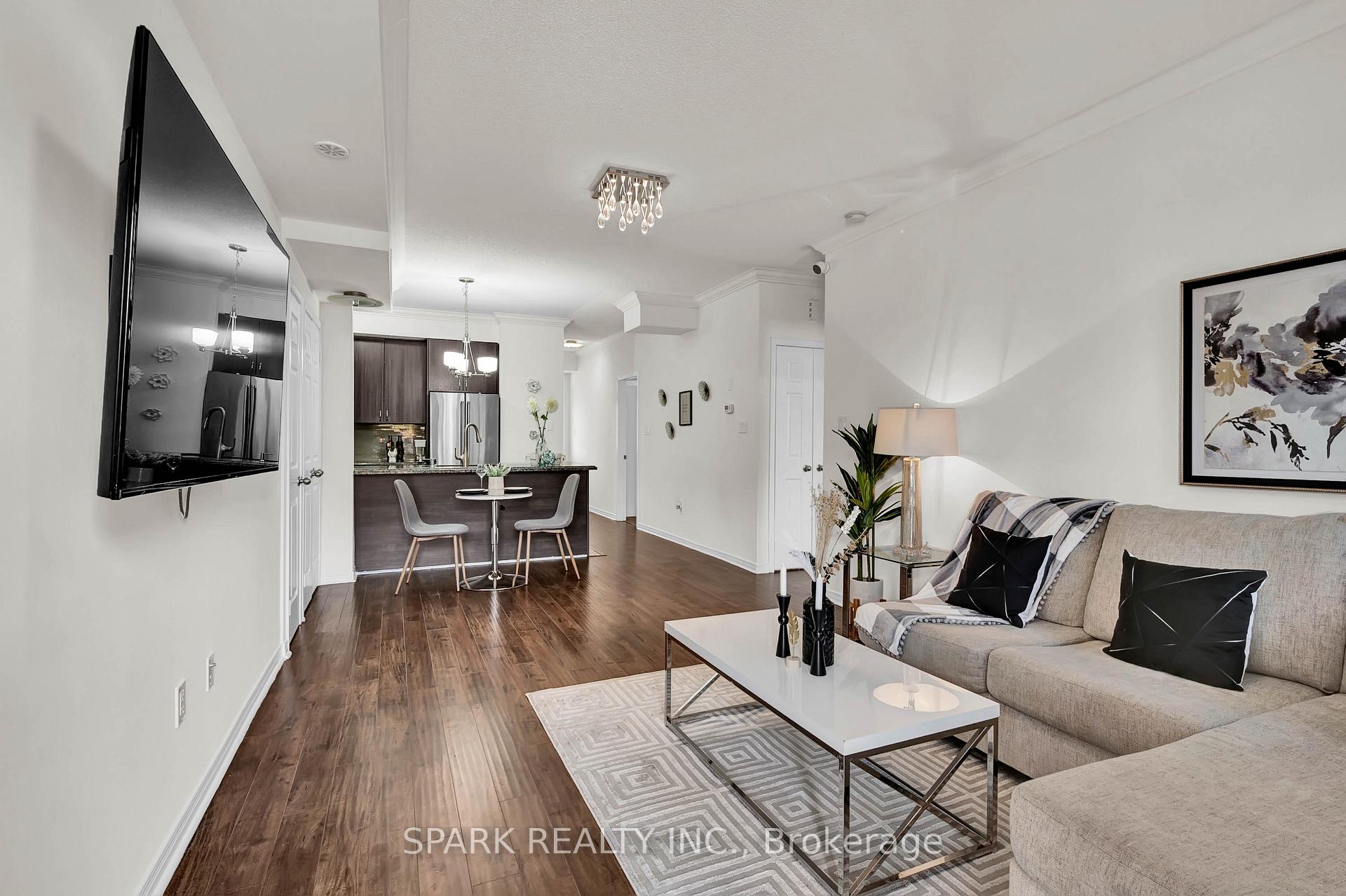 Front of Unit 35, 180 Howden Boulevard