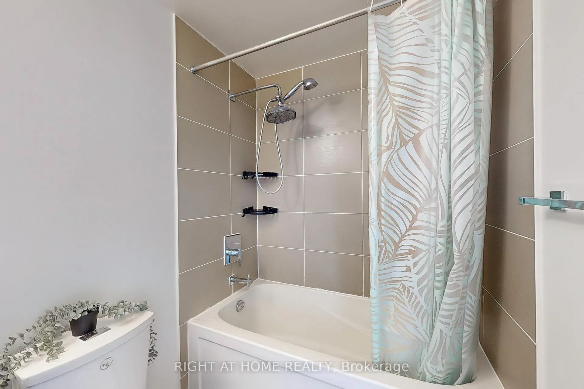Photo 25 of Unit 1127, 7161 Yonge Street, Markham, Thornhill — HOMEH