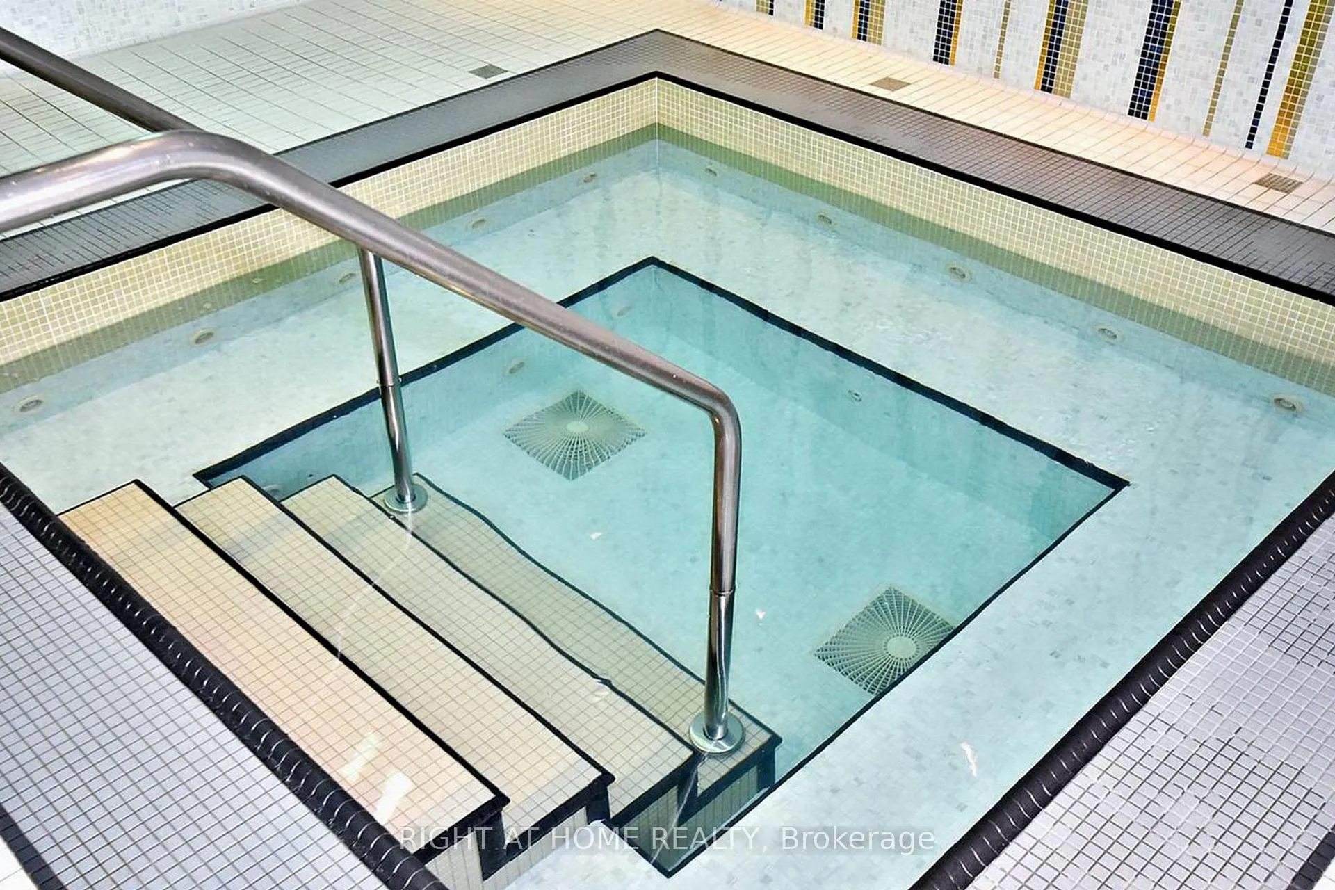 Photo 35 of Unit 1127, 7161 Yonge Street, Markham, Thornhill — HOMEH