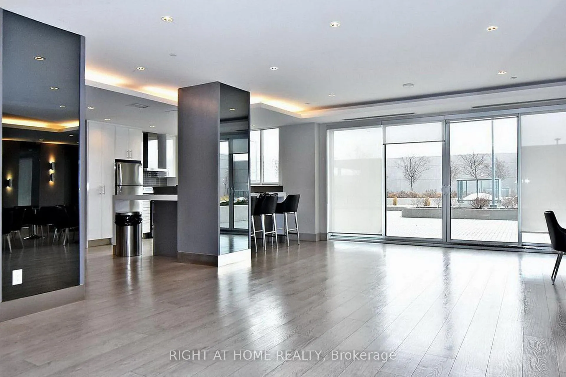 Photo 44 of Unit 1127, 7161 Yonge Street, Markham, Thornhill — HOMEH