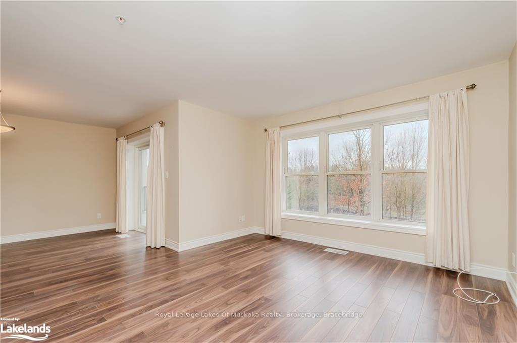 Photo 3 of Unit GL5, 10B Kimberley Avenue, Bracebridge, Macaulay — HOMEH