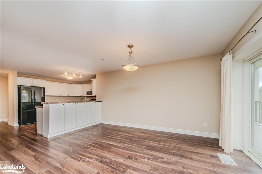 Photo 4 of Unit GL5, 10B Kimberley Avenue, Bracebridge, Macaulay — HOMEH