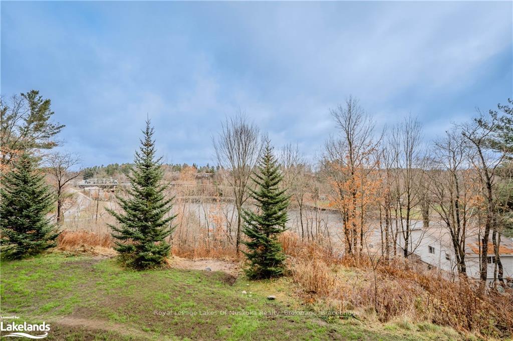 Photo 17 of Unit GL5, 10B Kimberley Avenue, Bracebridge, Macaulay — HOMEH