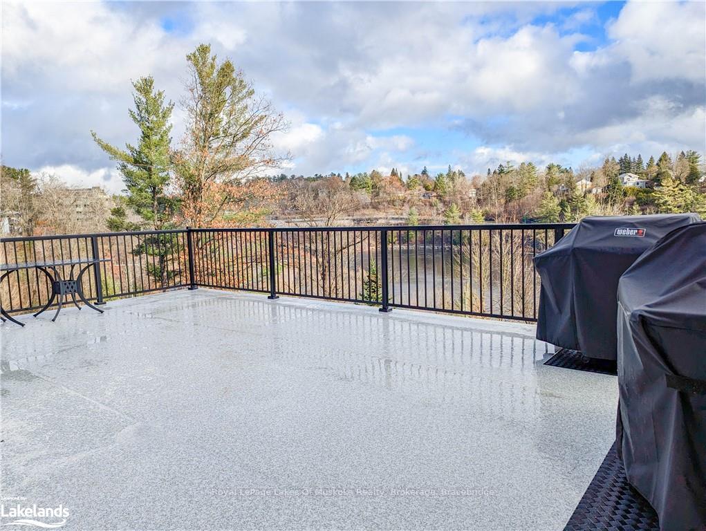 Photo 31 of Unit GL5, 10B Kimberley Avenue, Bracebridge, Macaulay — HOMEH