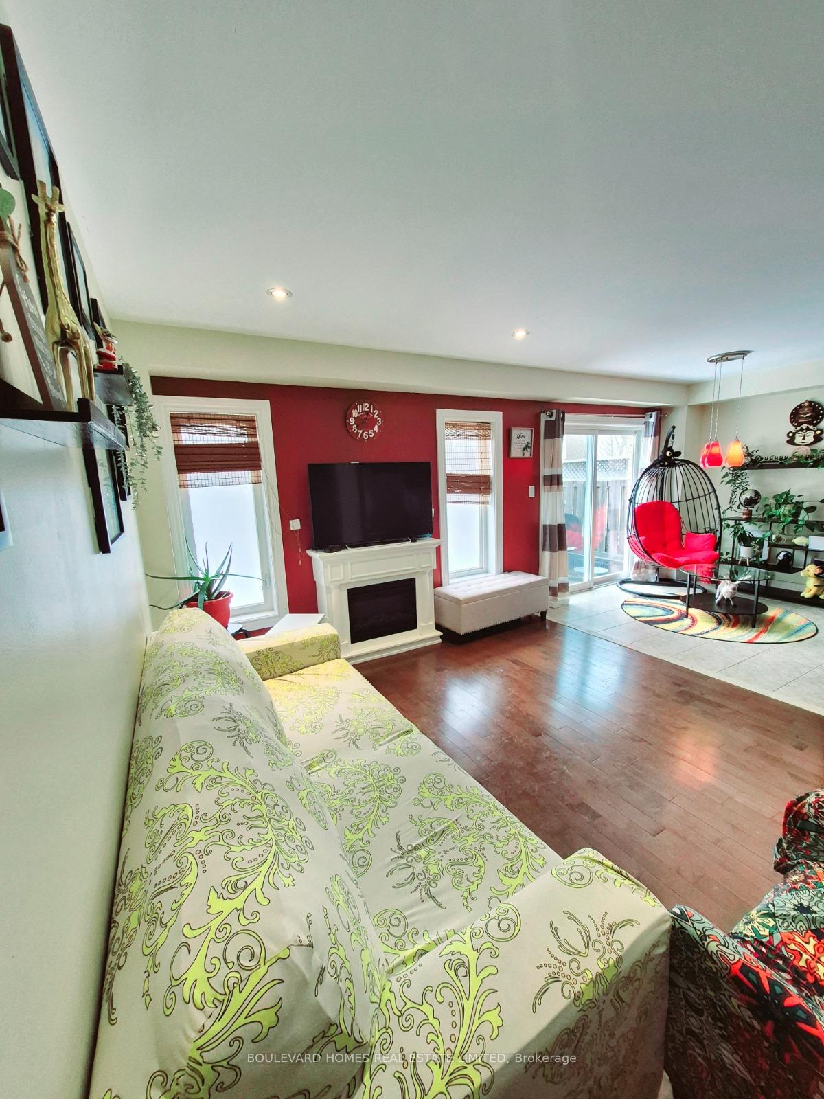 Photo 7 of 21 Westray Crescent, Ajax, Northeast Ajax — HOMEH