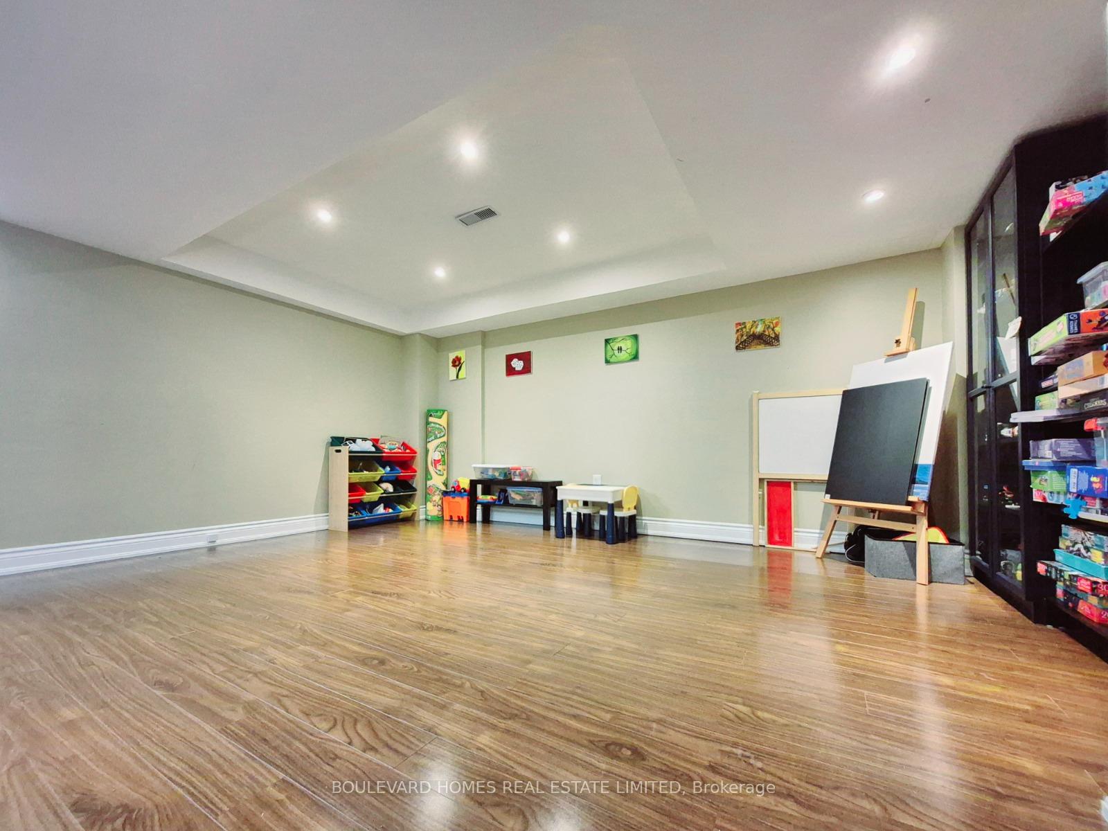 Photo 9 of 21 Westray Crescent, Ajax, Northeast Ajax — HOMEH