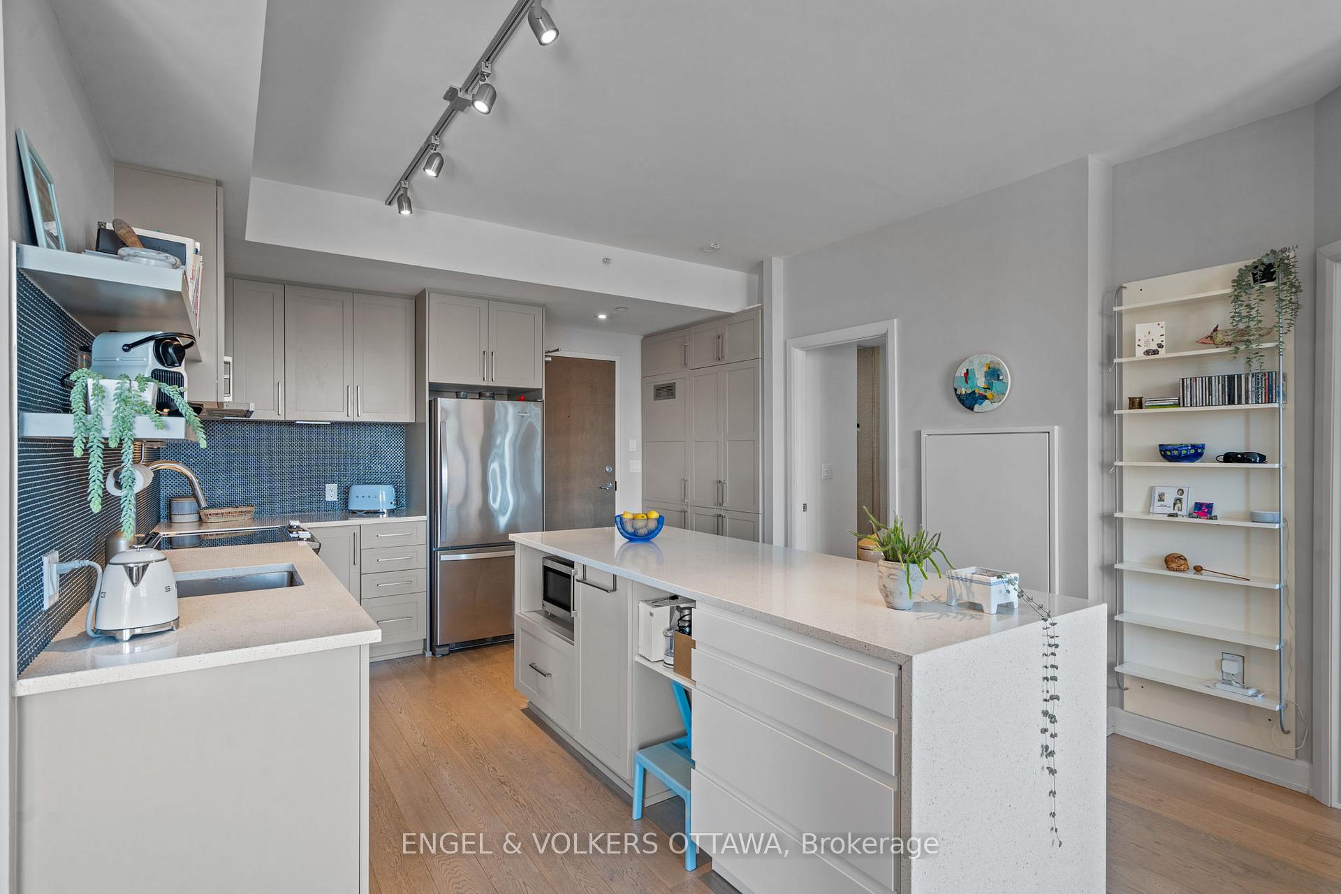 Photo 9 of Unit 308, 10 Rosemount Avenue, Ottawa, Hintonburg — HOMEH
