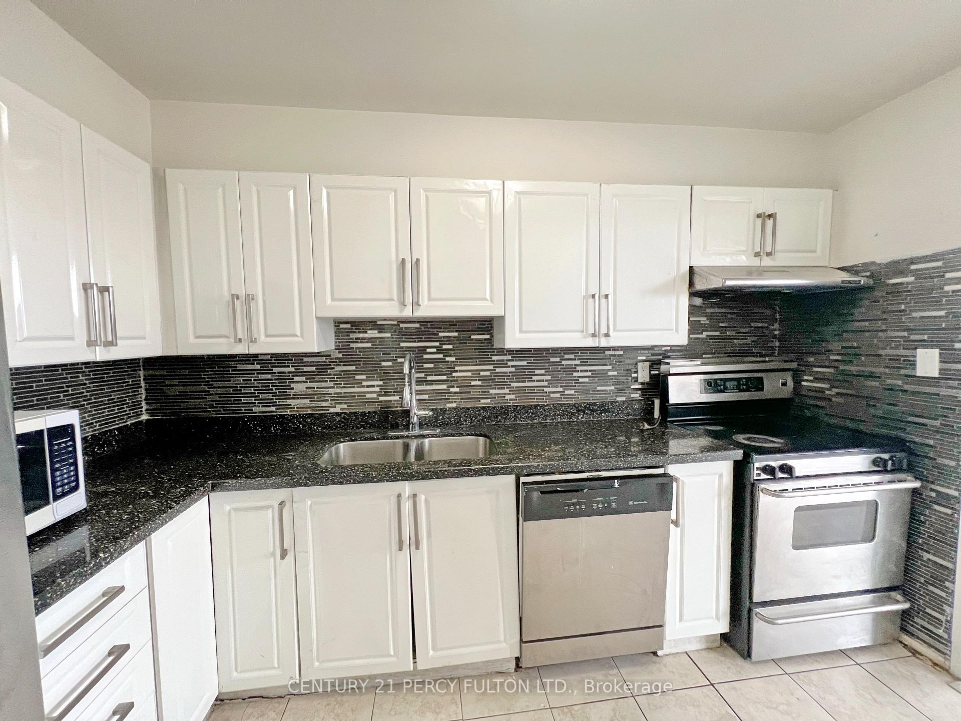 Photo 7 of Unit 1010, 20 Edgecliffe Golfway, Toronto, Flemingdon Park — HOMEH