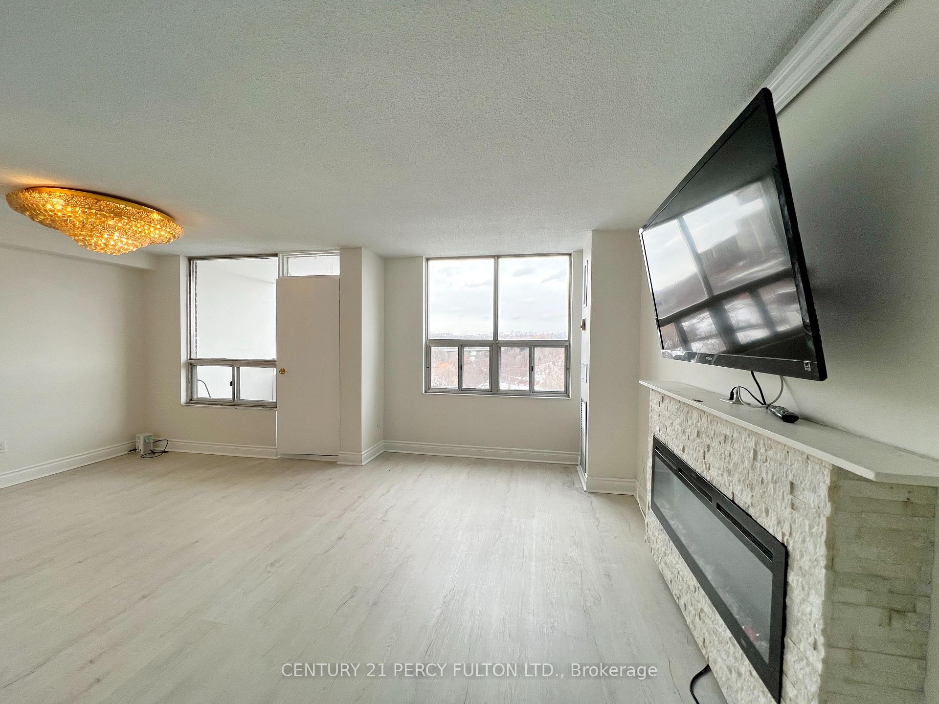 Photo 18 of Unit 1010, 20 Edgecliffe Golfway, Toronto, Flemingdon Park — HOMEH