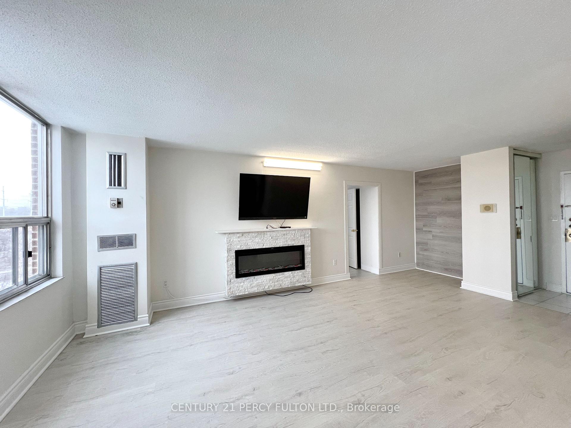 Photo 16 of Unit 1010, 20 Edgecliffe Golfway, Toronto, Flemingdon Park — HOMEH