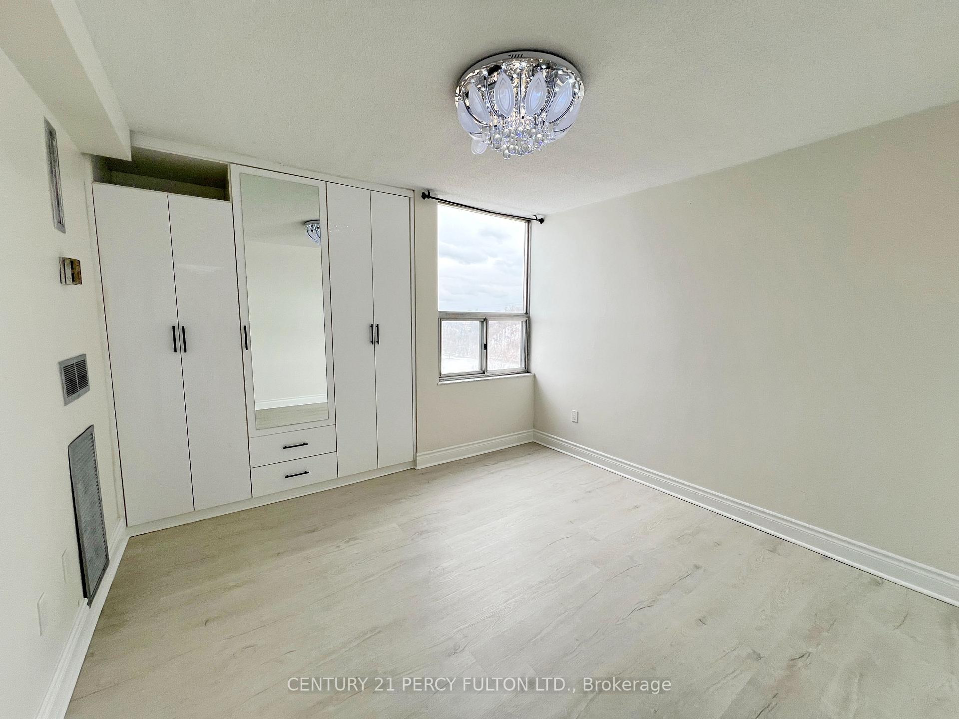 Photo 22 of Unit 1010, 20 Edgecliffe Golfway, Toronto, Flemingdon Park — HOMEH