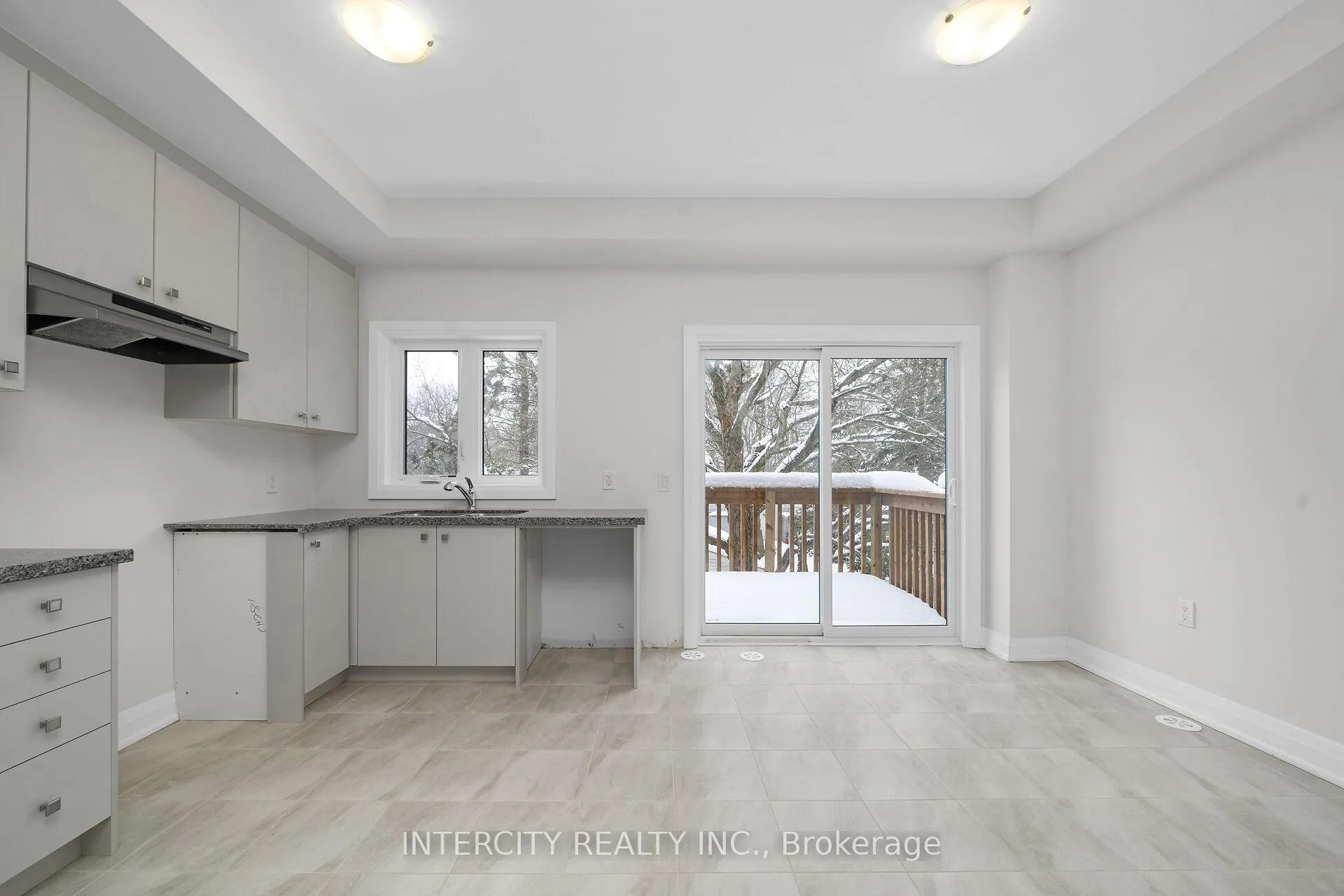 Photo 5 of Unit Unit 11, 43 Marret Lane, Clarington, Newcastle — HOMEH