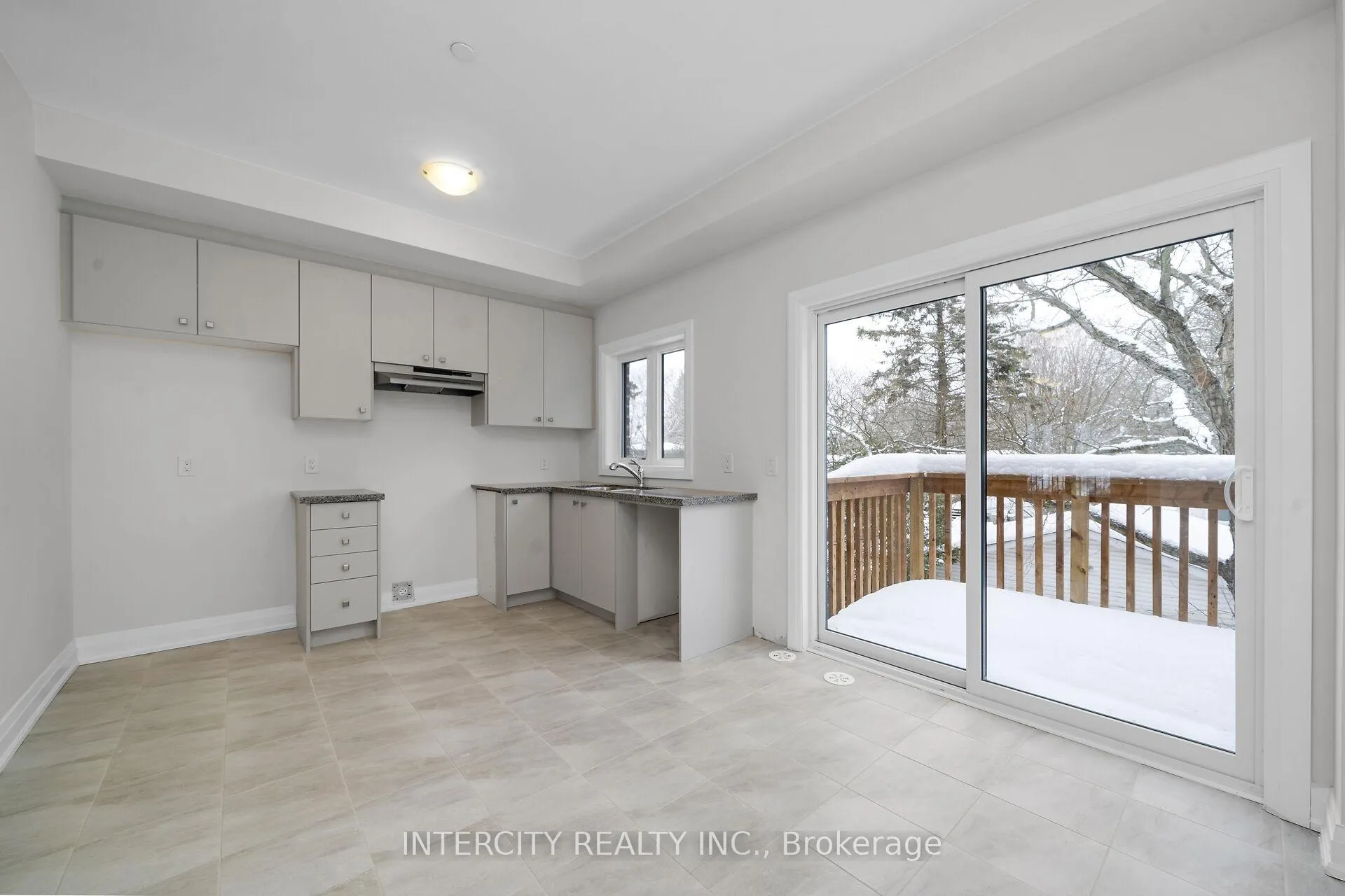 Photo 6 of Unit Unit 11, 43 Marret Lane, Clarington, Newcastle — HOMEH