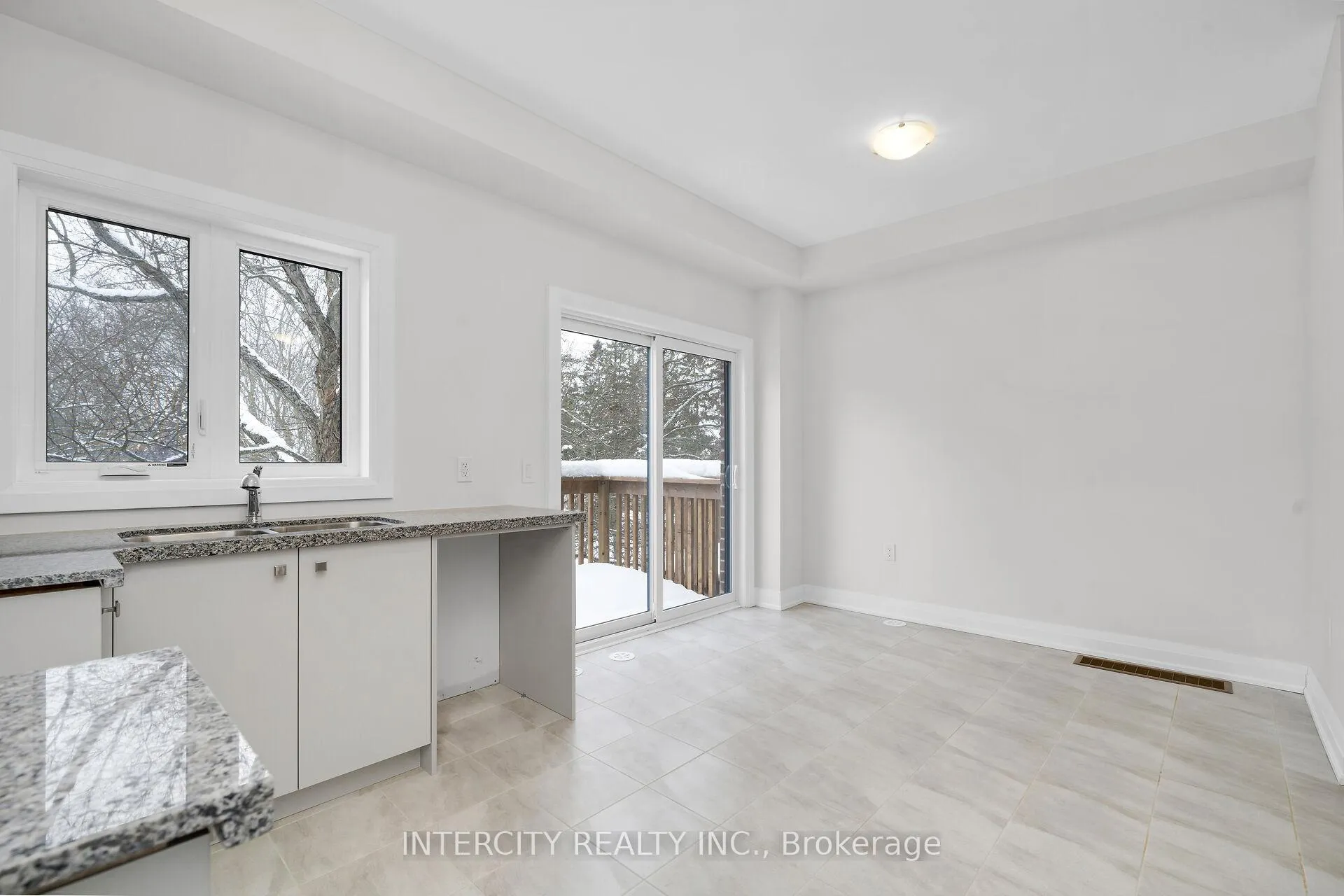 Photo 8 of Unit Unit 11, 43 Marret Lane, Clarington, Newcastle — HOMEH