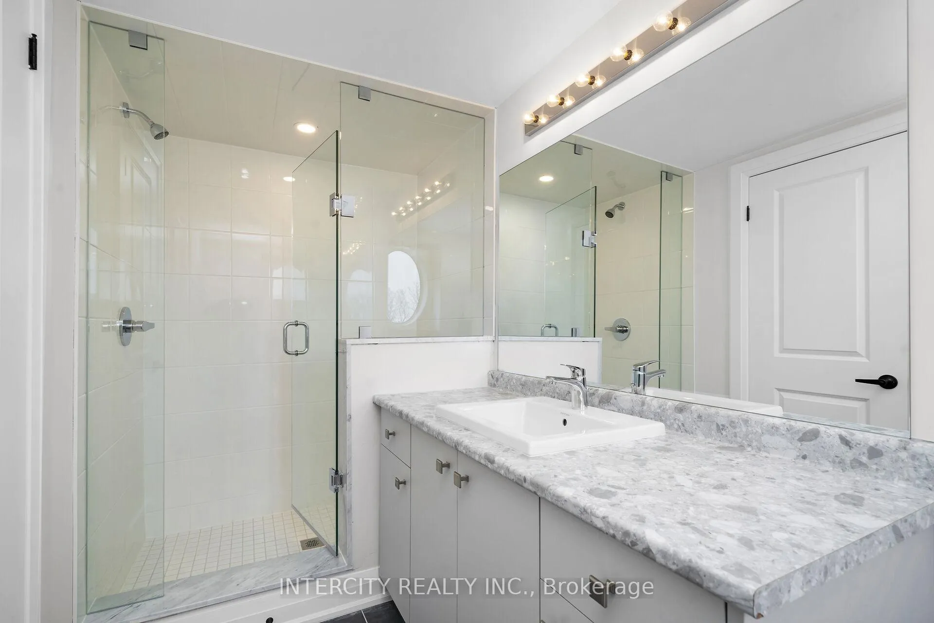 Photo 21 of Unit Unit 11, 43 Marret Lane, Clarington, Newcastle — HOMEH