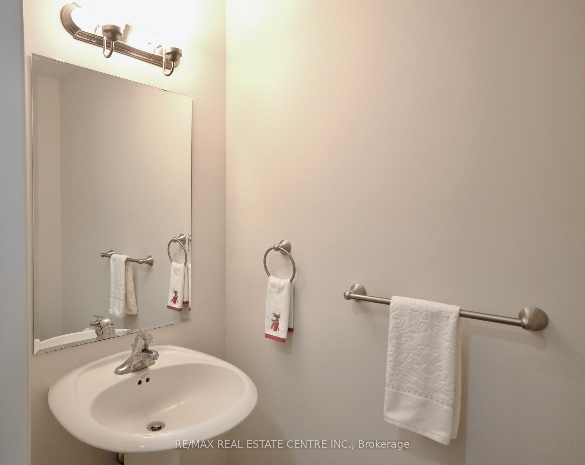 Photo 12 of Unit 21C, 388 Old Huron Road, Kitchener, Brigadoon — HOMEH
