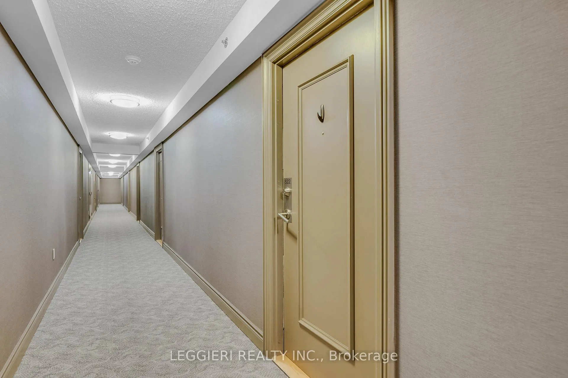 Photo 4 of Unit 522, 35 Saranac Boulevard, Toronto, Englemount-Lawrence — HOMEH