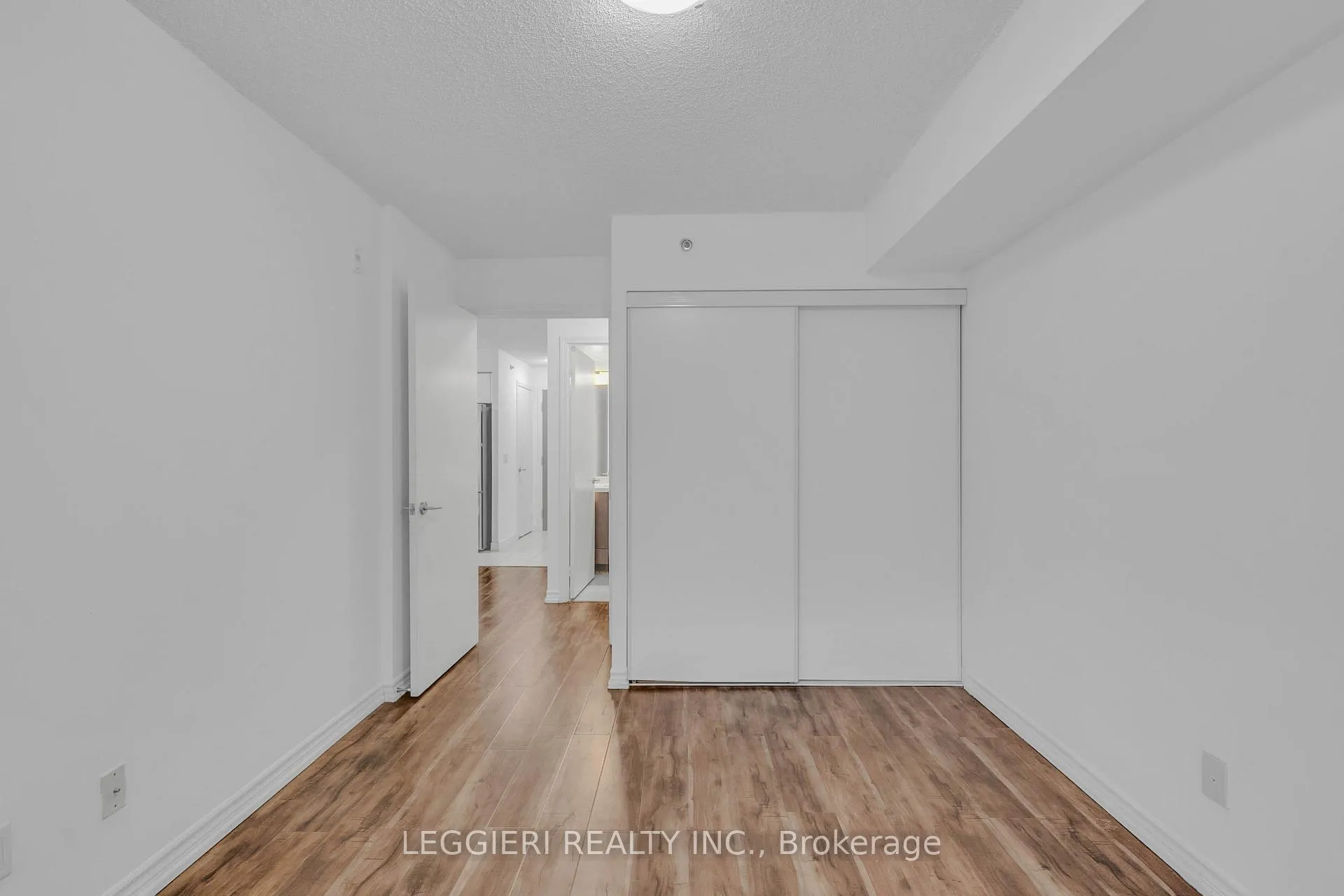 Photo 16 of Unit 522, 35 Saranac Boulevard, Toronto, Englemount-Lawrence — HOMEH