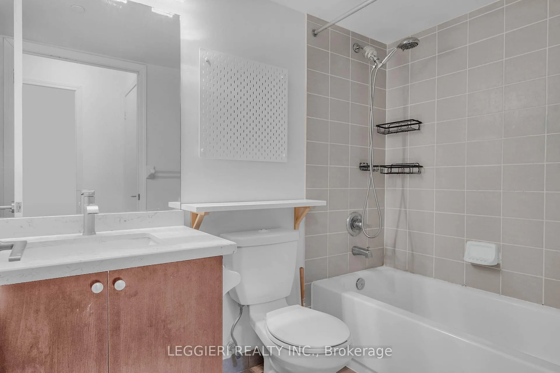 Photo 18 of Unit 522, 35 Saranac Boulevard, Toronto, Englemount-Lawrence — HOMEH