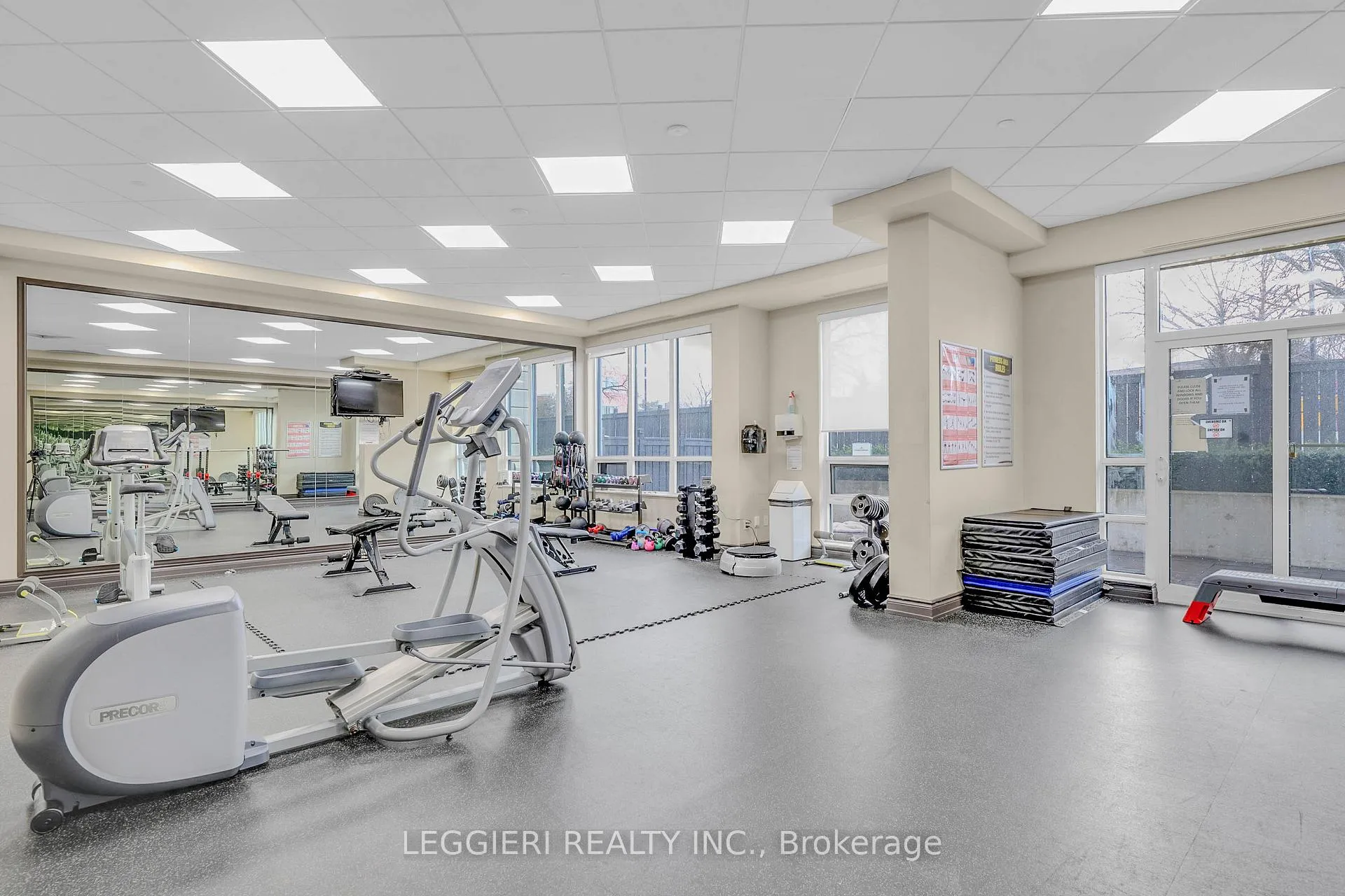 Photo 23 of Unit 522, 35 Saranac Boulevard, Toronto, Englemount-Lawrence — HOMEH