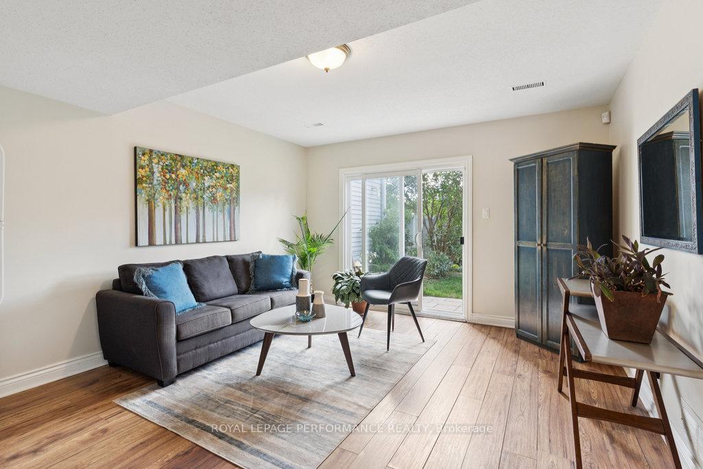 Photo 7 of 5 Forsyth Lane, Ottawa, Crystal Beach — HOMEH