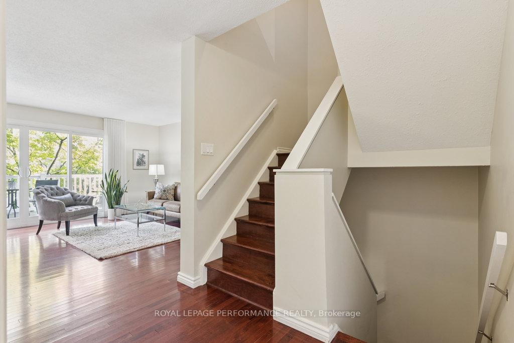 Photo 11 of 5 Forsyth Lane, Ottawa, Crystal Beach — HOMEH