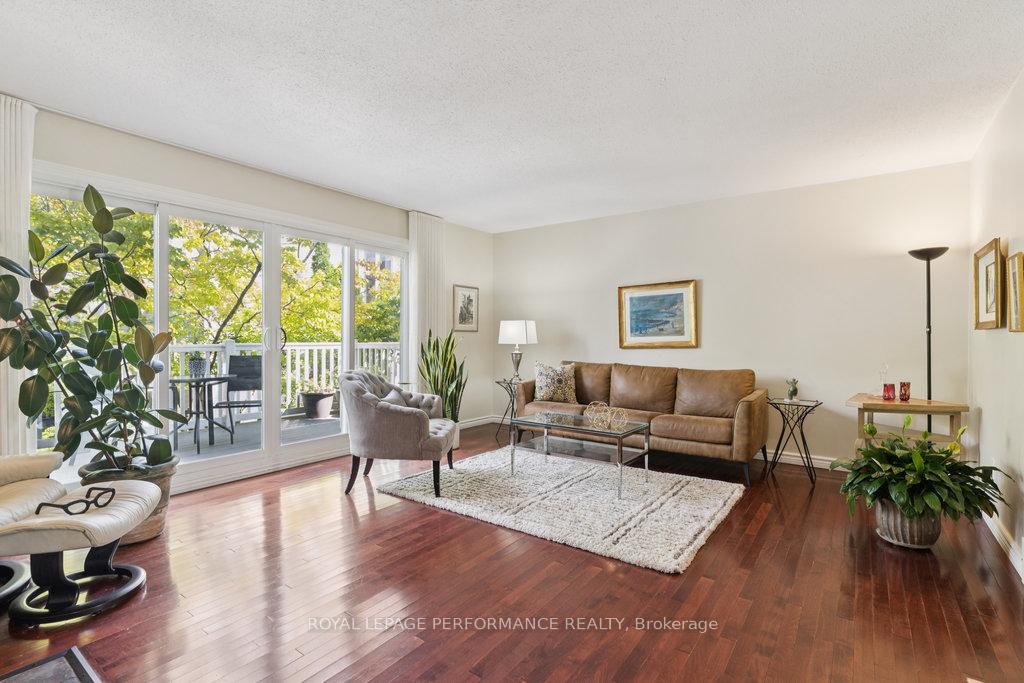 Photo 12 of 5 Forsyth Lane, Ottawa, Crystal Beach — HOMEH