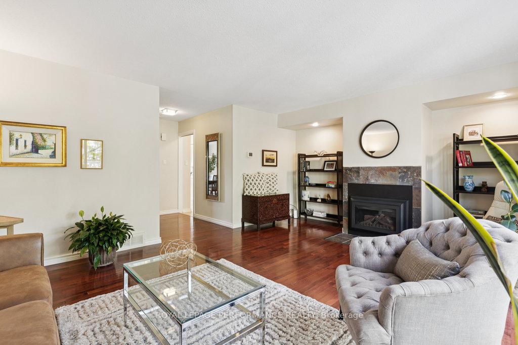 Photo 15 of 5 Forsyth Lane, Ottawa, Crystal Beach — HOMEH