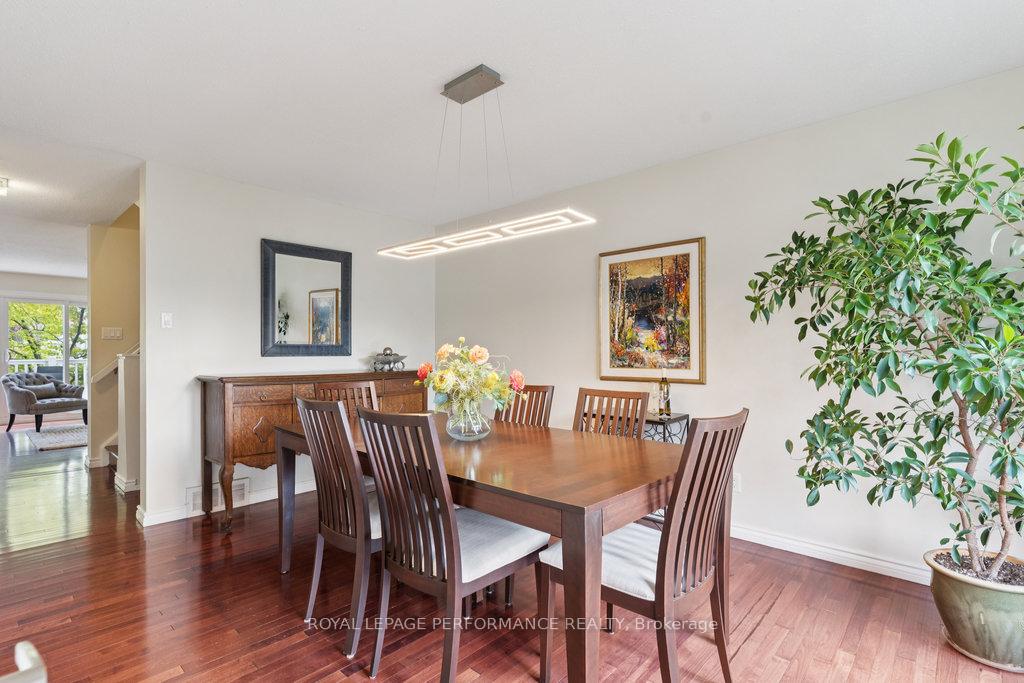 Photo 19 of 5 Forsyth Lane, Ottawa, Crystal Beach — HOMEH