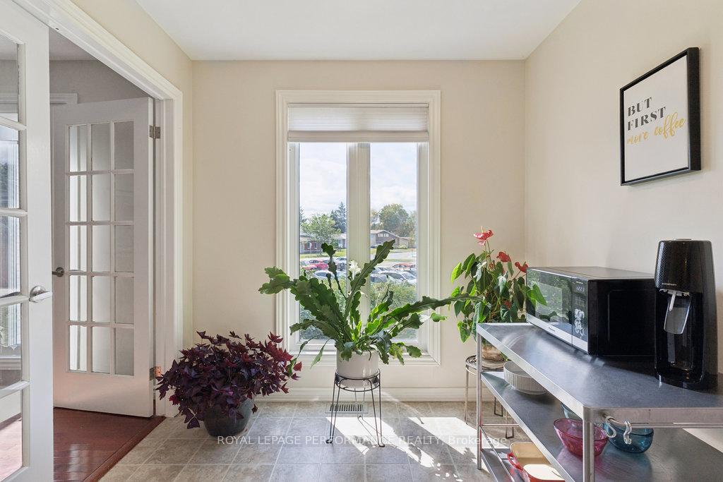 Photo 20 of 5 Forsyth Lane, Ottawa, Crystal Beach — HOMEH