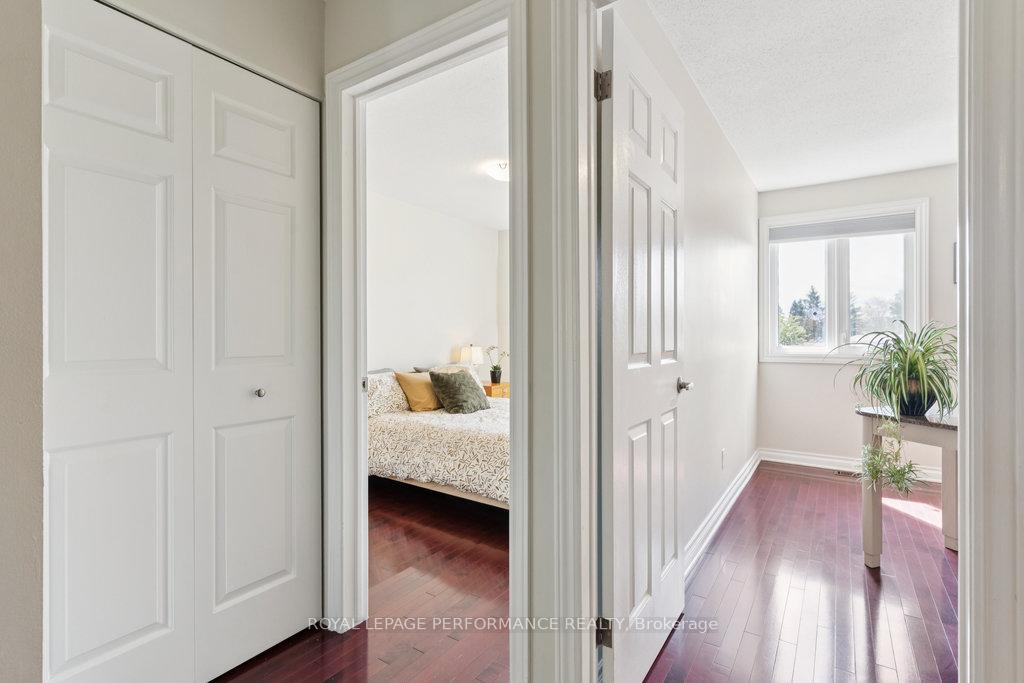 Photo 33 of 5 Forsyth Lane, Ottawa, Crystal Beach — HOMEH