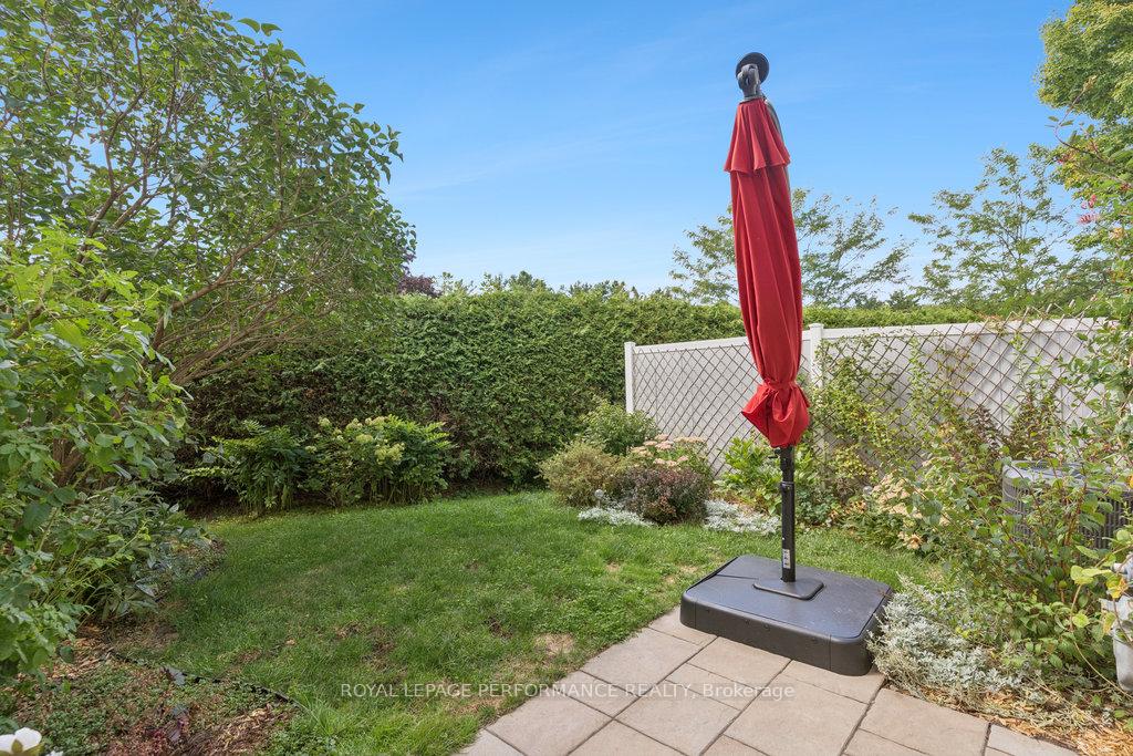 Photo 37 of 5 Forsyth Lane, Ottawa, Crystal Beach — HOMEH