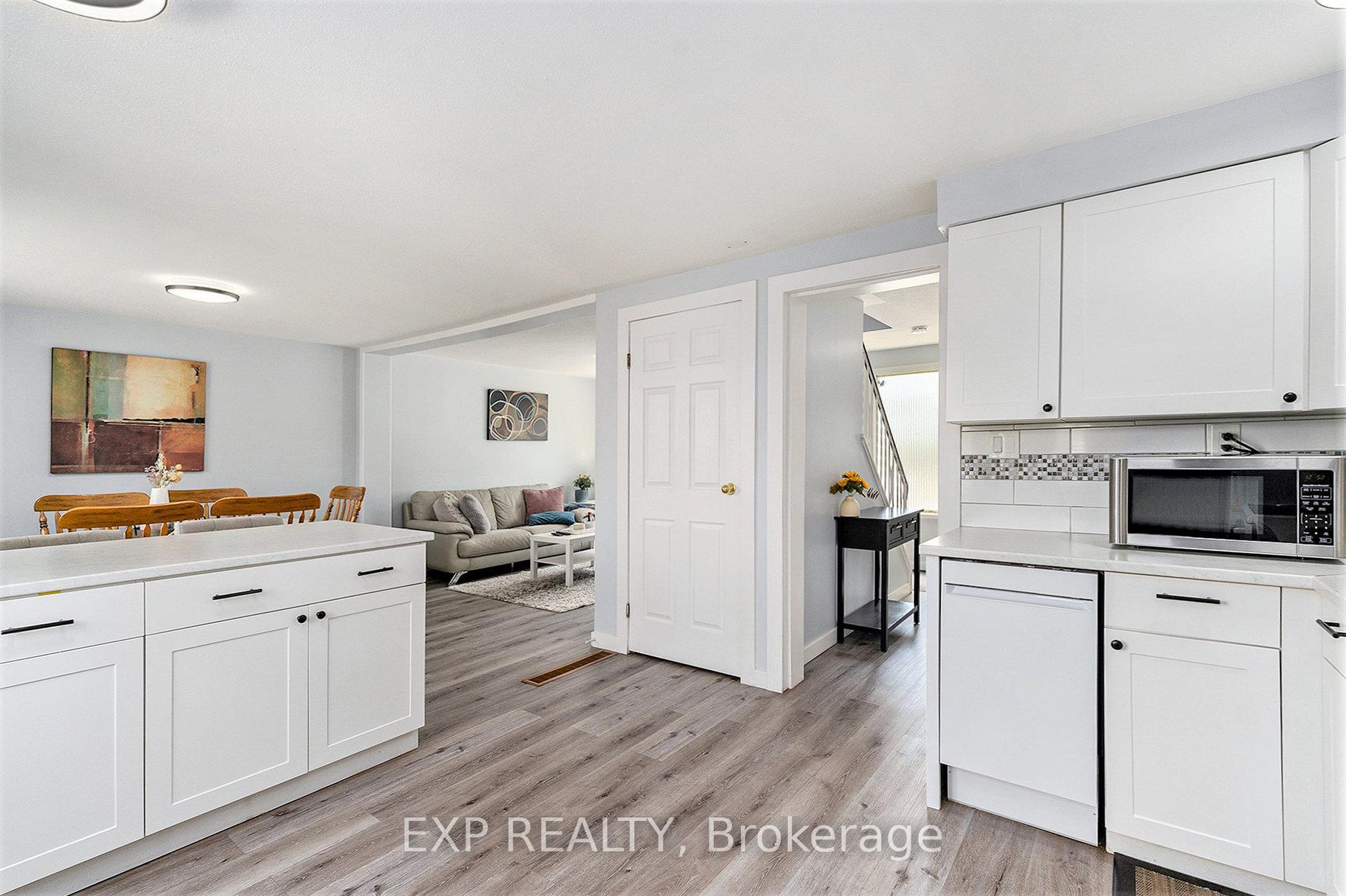 Photo 13 of Unit D, 1520 Beaverpond Drive, Ottawa, Pineview — HOMEH