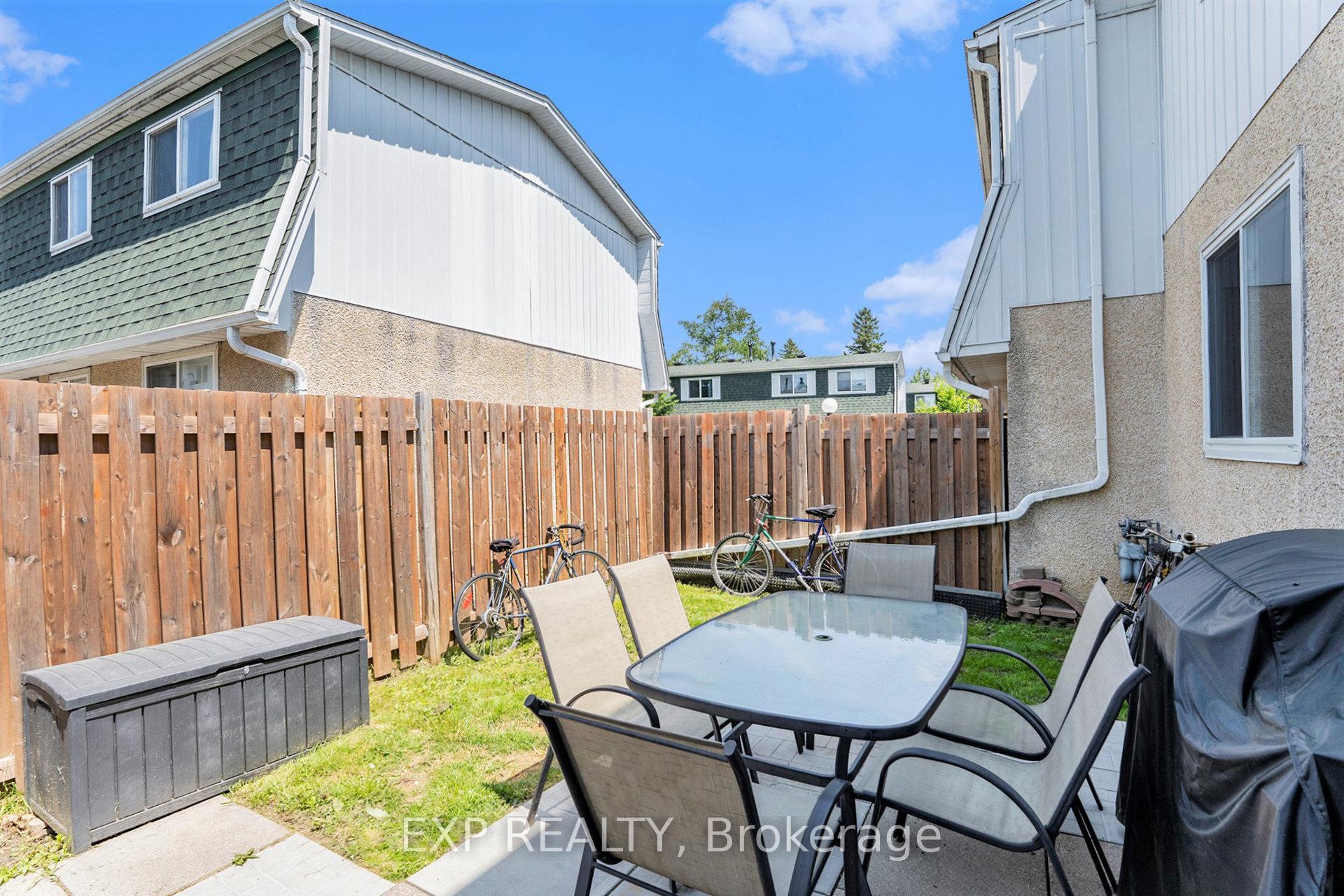 Photo 26 of Unit D, 1520 Beaverpond Drive, Ottawa, Pineview — HOMEH