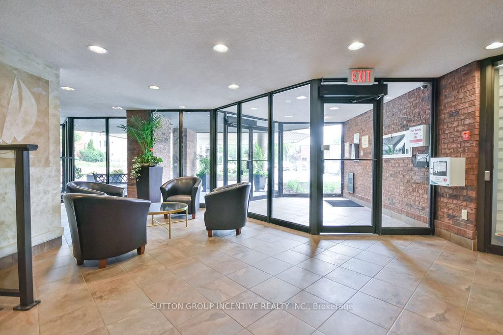 Photo 3 of Unit 307, 181 Collier Street, Barrie, North Shore — HOMEH