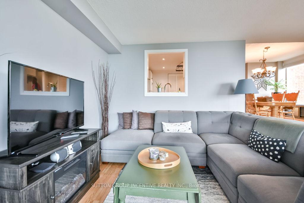 Photo 7 of Unit 307, 181 Collier Street, Barrie, North Shore — HOMEH