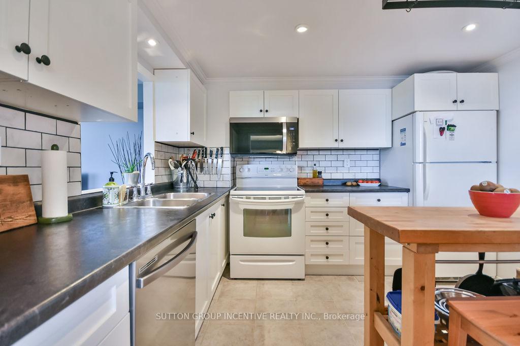 Photo 16 of Unit 307, 181 Collier Street, Barrie, North Shore — HOMEH