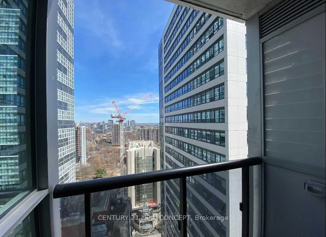 Photo 5 of Unit 2301, 77 Mutual Street, Toronto, Church-Yonge Corridor — HOMEH