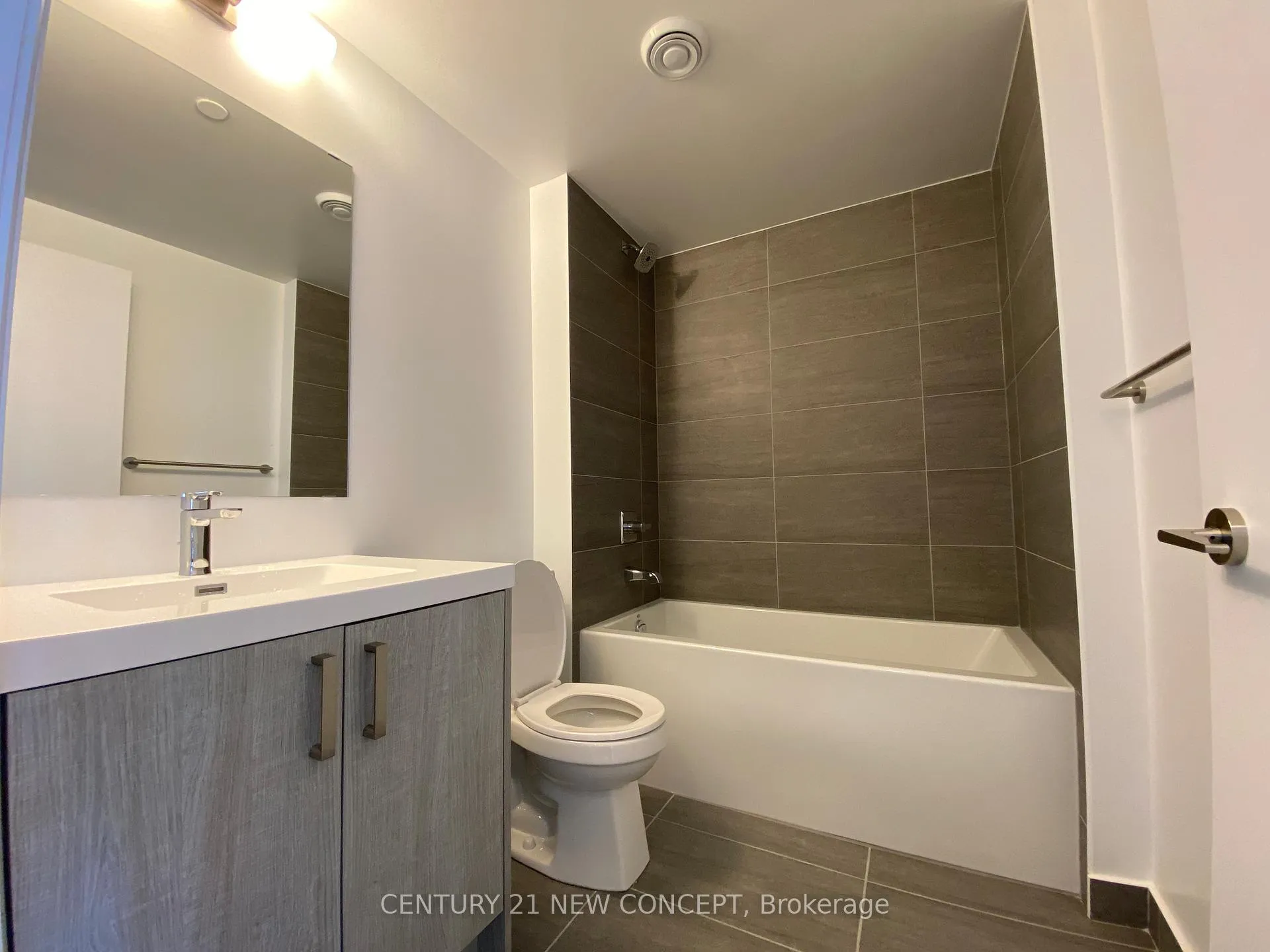 Photo 13 of Unit 2301, 77 Mutual Street, Toronto, Church-Yonge Corridor — HOMEH