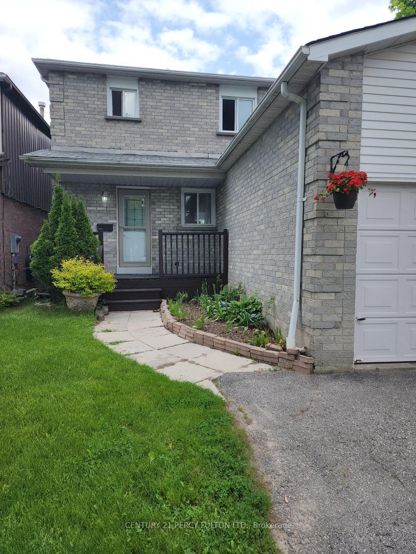 Photo 2 of 21 Trawley Crescent, Ajax, Central — HOMEH