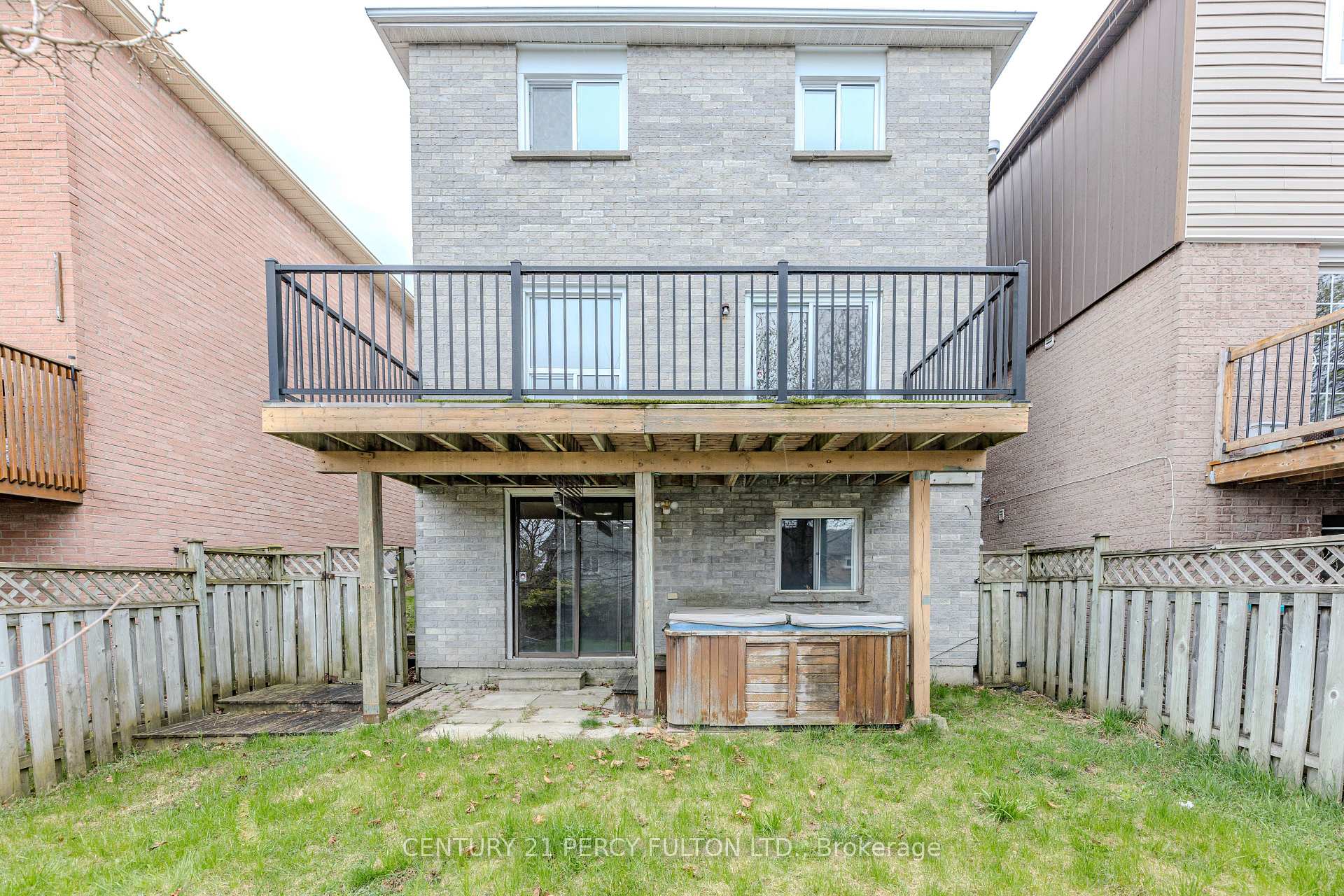 Photo 19 of 21 Trawley Crescent, Ajax, Central — HOMEH