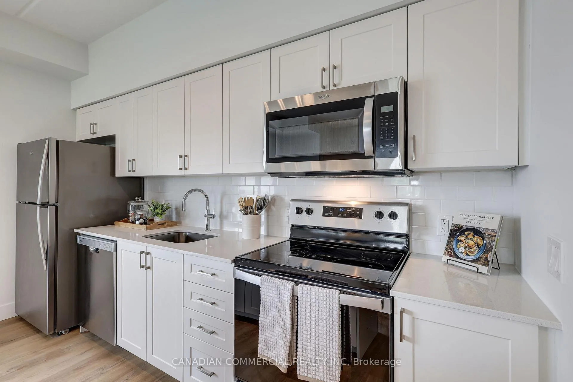 Photo 17 of 1029 Talbot Street, St. Thomas — HOMEH