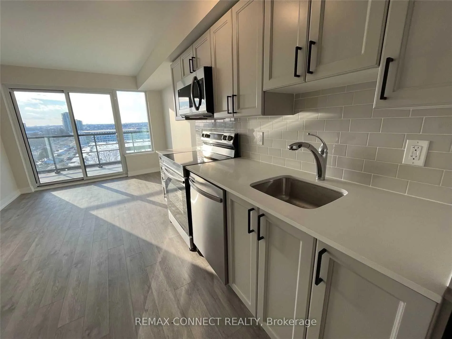 Photo 4 of Unit 1104, 1480 Bayly Street, Pickering, Liverpool — HOMEH
