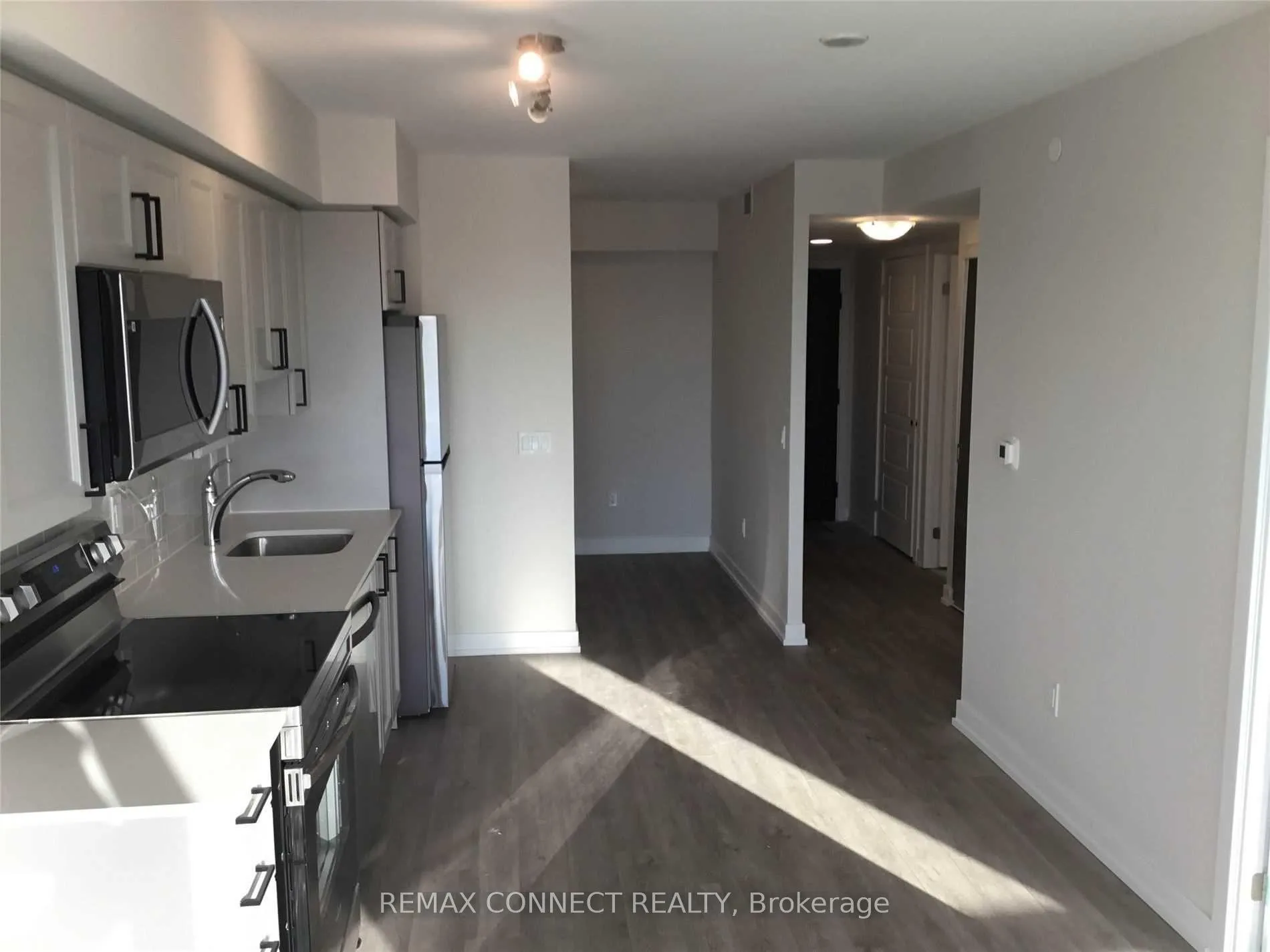 Photo 9 of Unit 1104, 1480 Bayly Street, Pickering, Liverpool — HOMEH