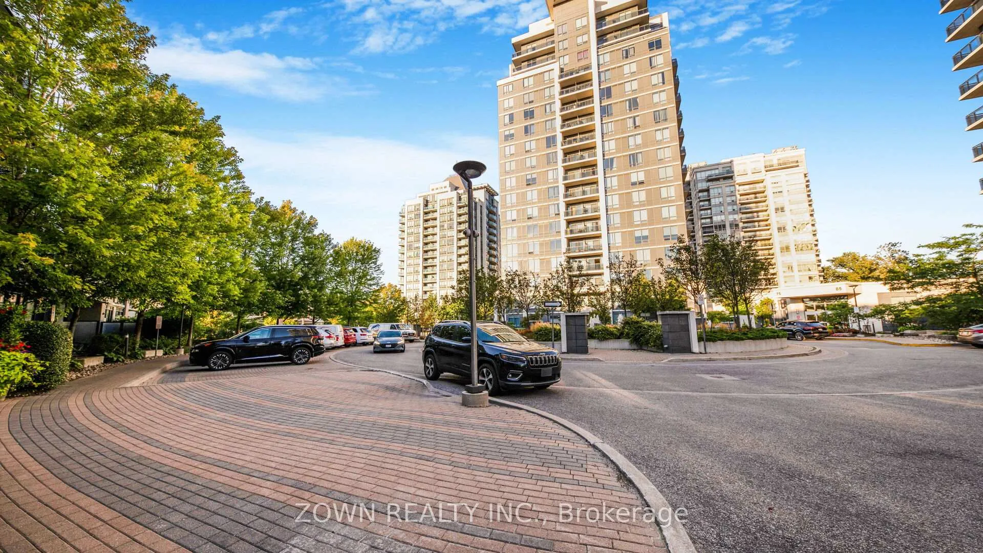 Photo 1 of Unit 201, 85 North Park Road, Vaughan, Beverley Glen — HOMEH