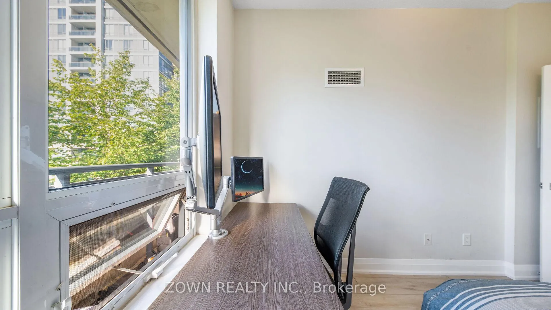 Photo 16 of Unit 201, 85 North Park Road, Vaughan, Beverley Glen — HOMEH