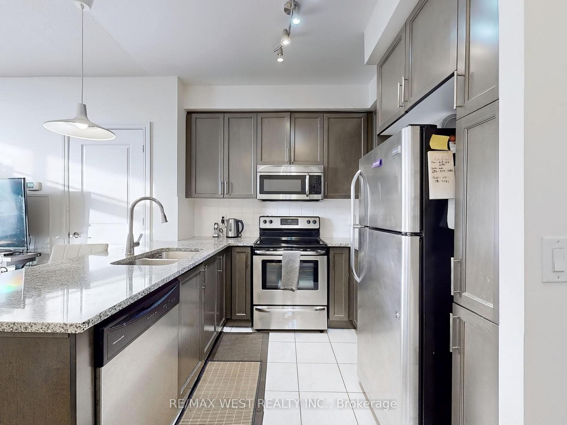 Photo 7 of Unit 1716, 9255 Jane Street, Vaughan, Maple — HOMEH