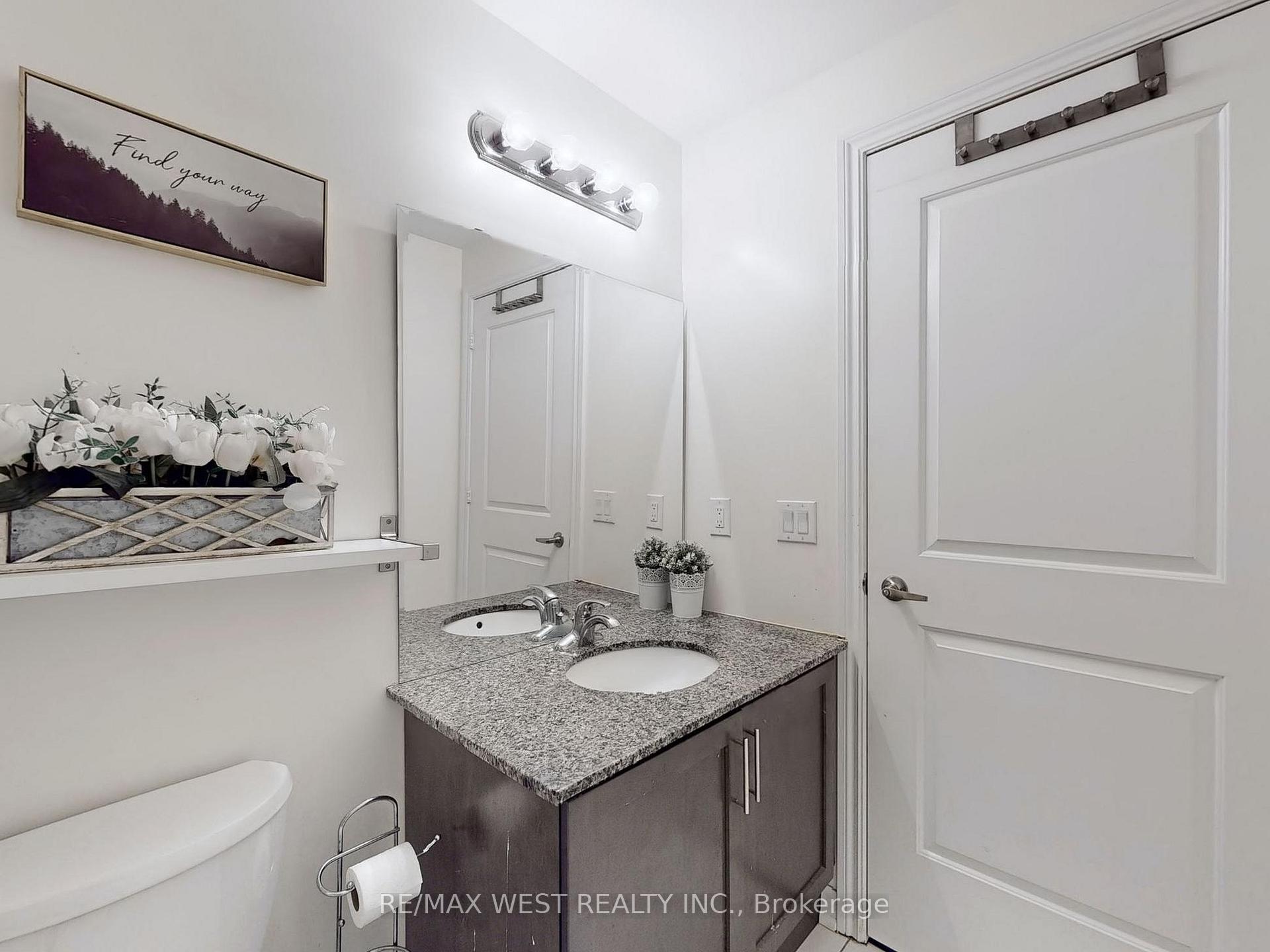 Photo 12 of Unit 1716, 9255 Jane Street, Vaughan, Maple — HOMEH