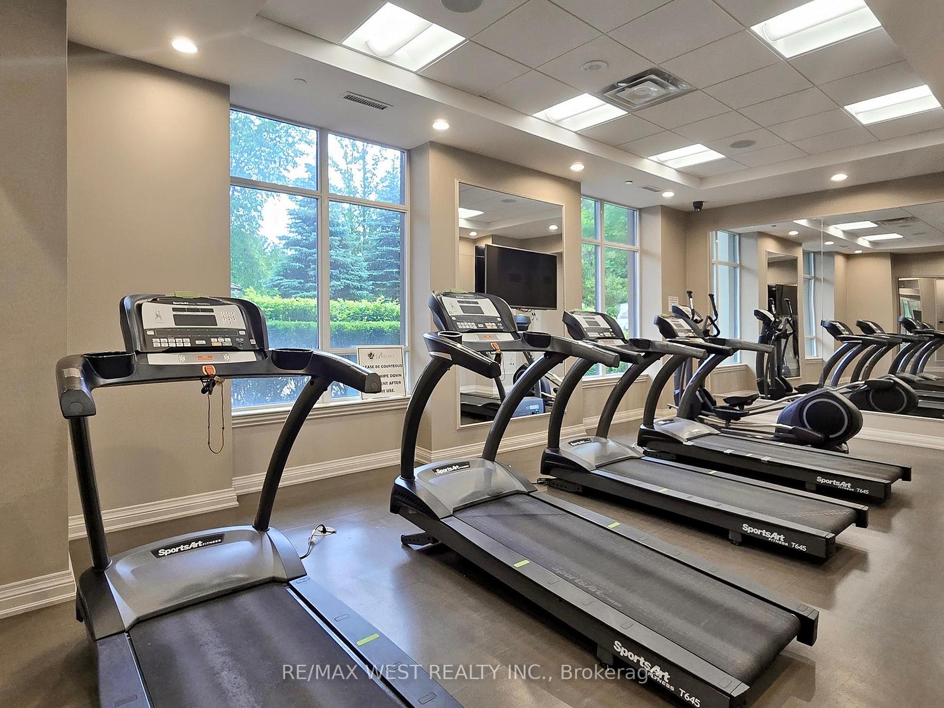 Photo 24 of Unit 1716, 9255 Jane Street, Vaughan, Maple — HOMEH