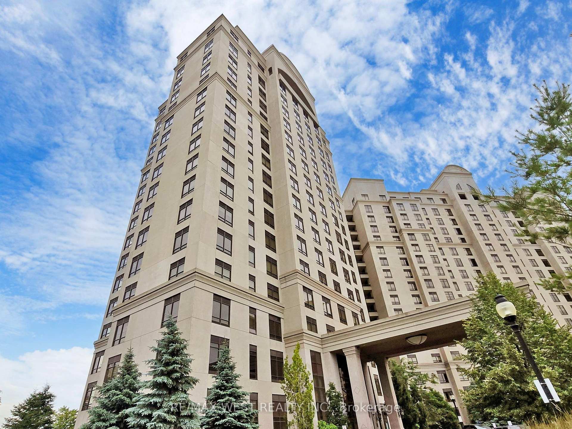 Photo 33 of Unit 1716, 9255 Jane Street, Vaughan, Maple — HOMEH